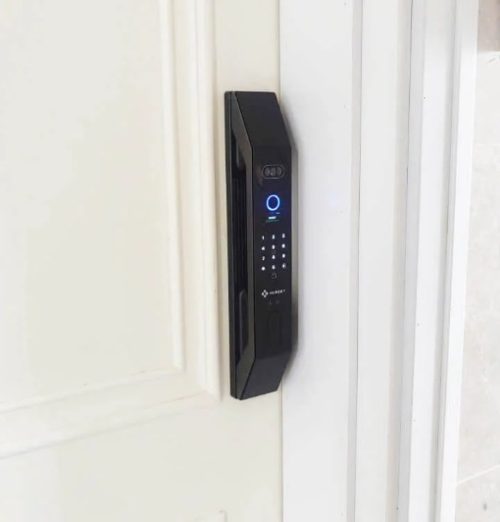 Khoa dien tu Hubert HB CG64F Black 1